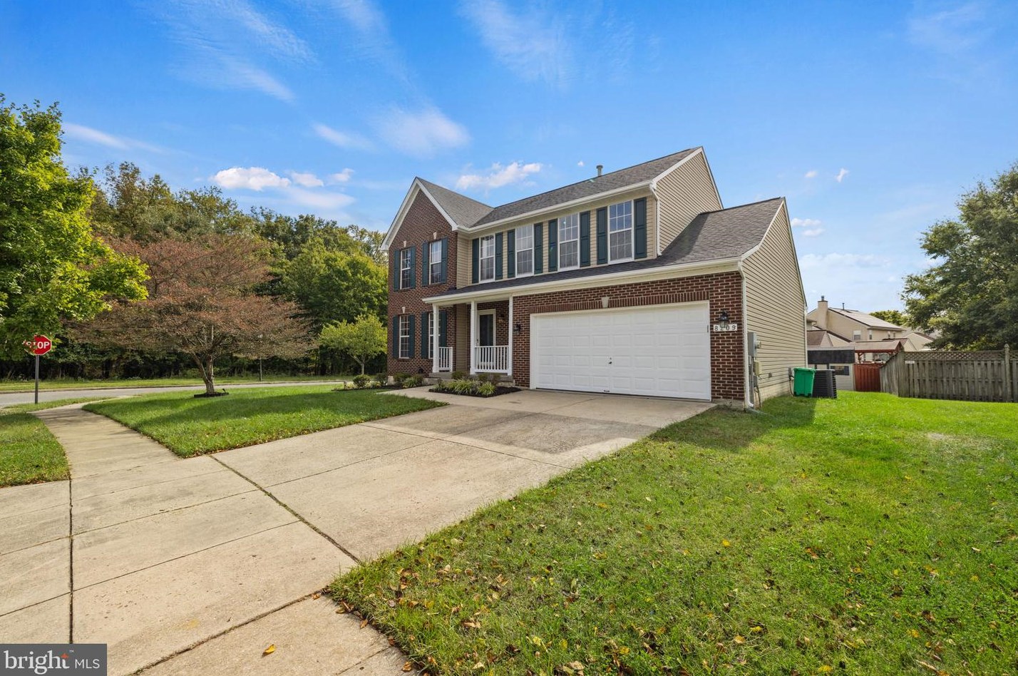 8209 Bathgate Ct, Clinton, MD 20735-1862