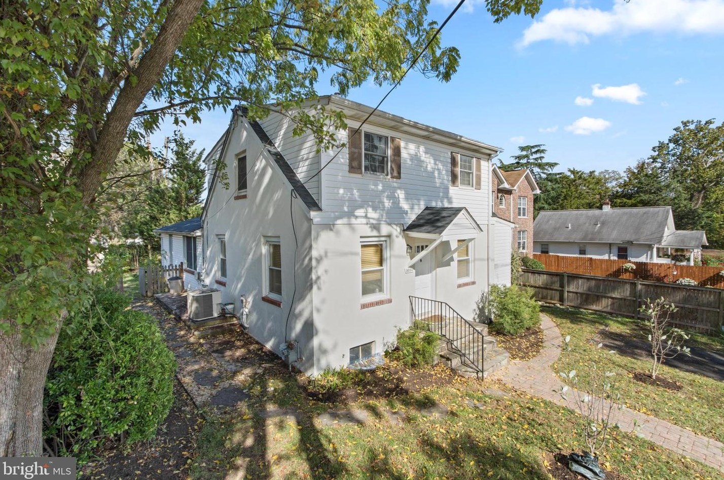 5004 Eutaw Pl, College Park, MD 20740