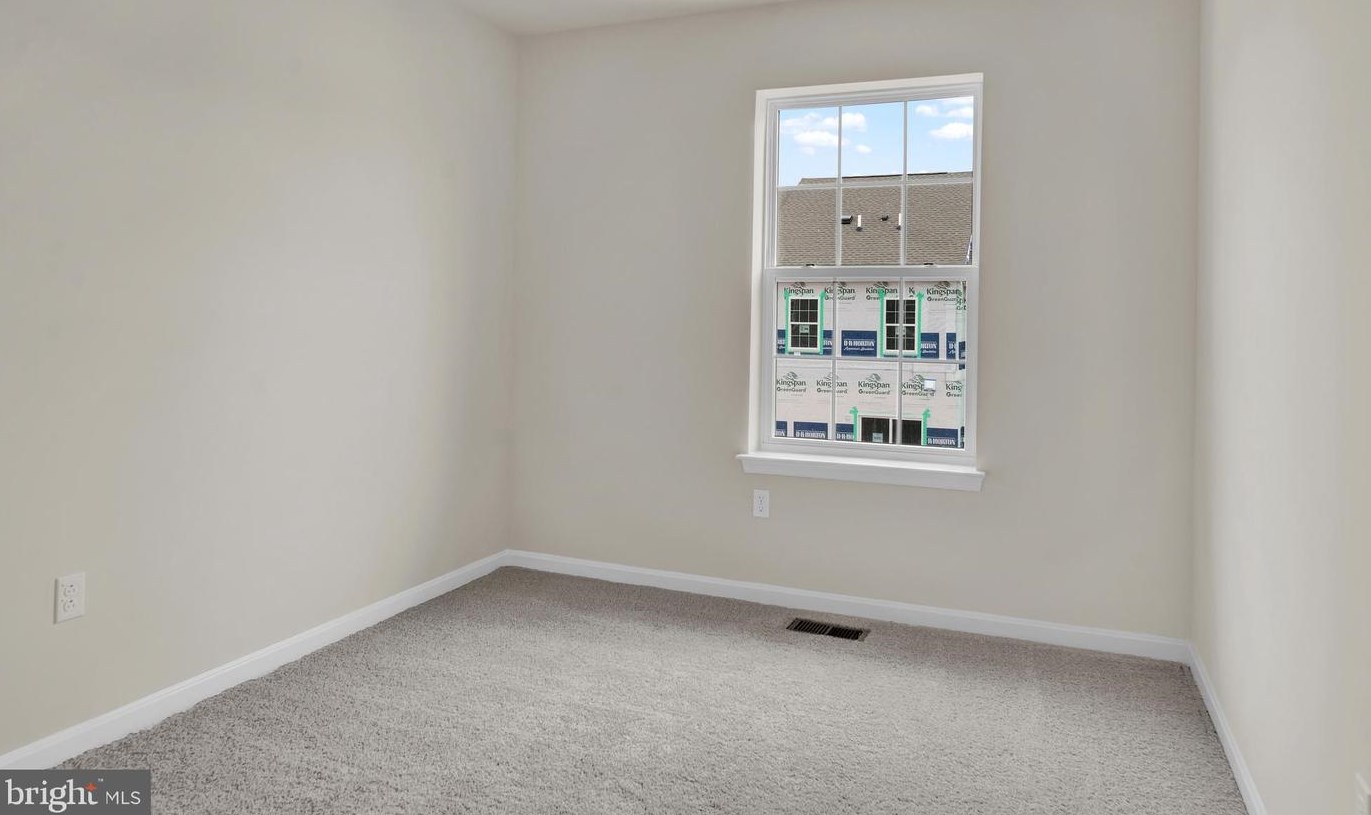 8811 Mimosa Ave, Clinton MD  20735-2648 exterior