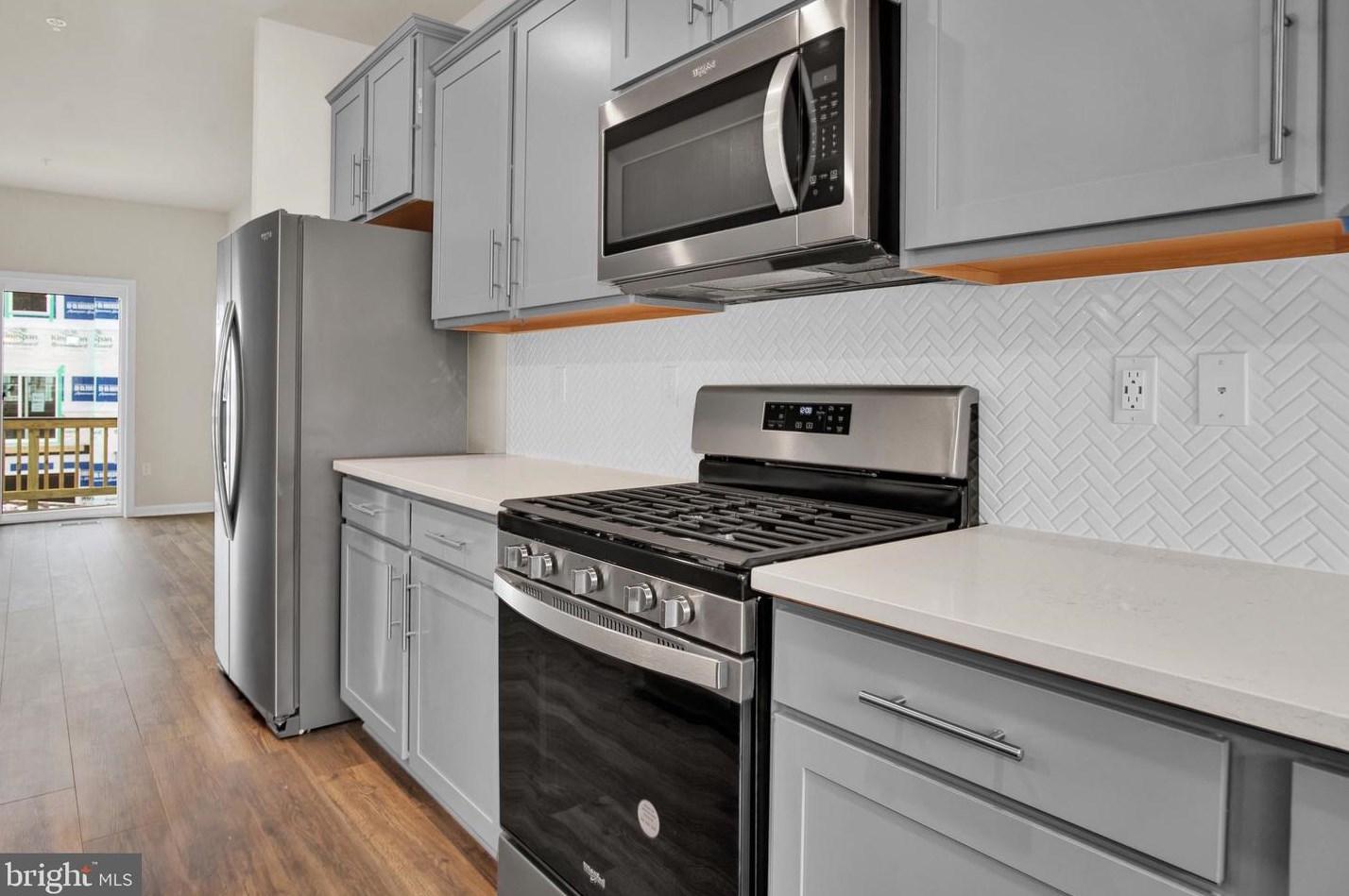 8811 Mimosa Ave, Clinton MD  20735-2648 exterior