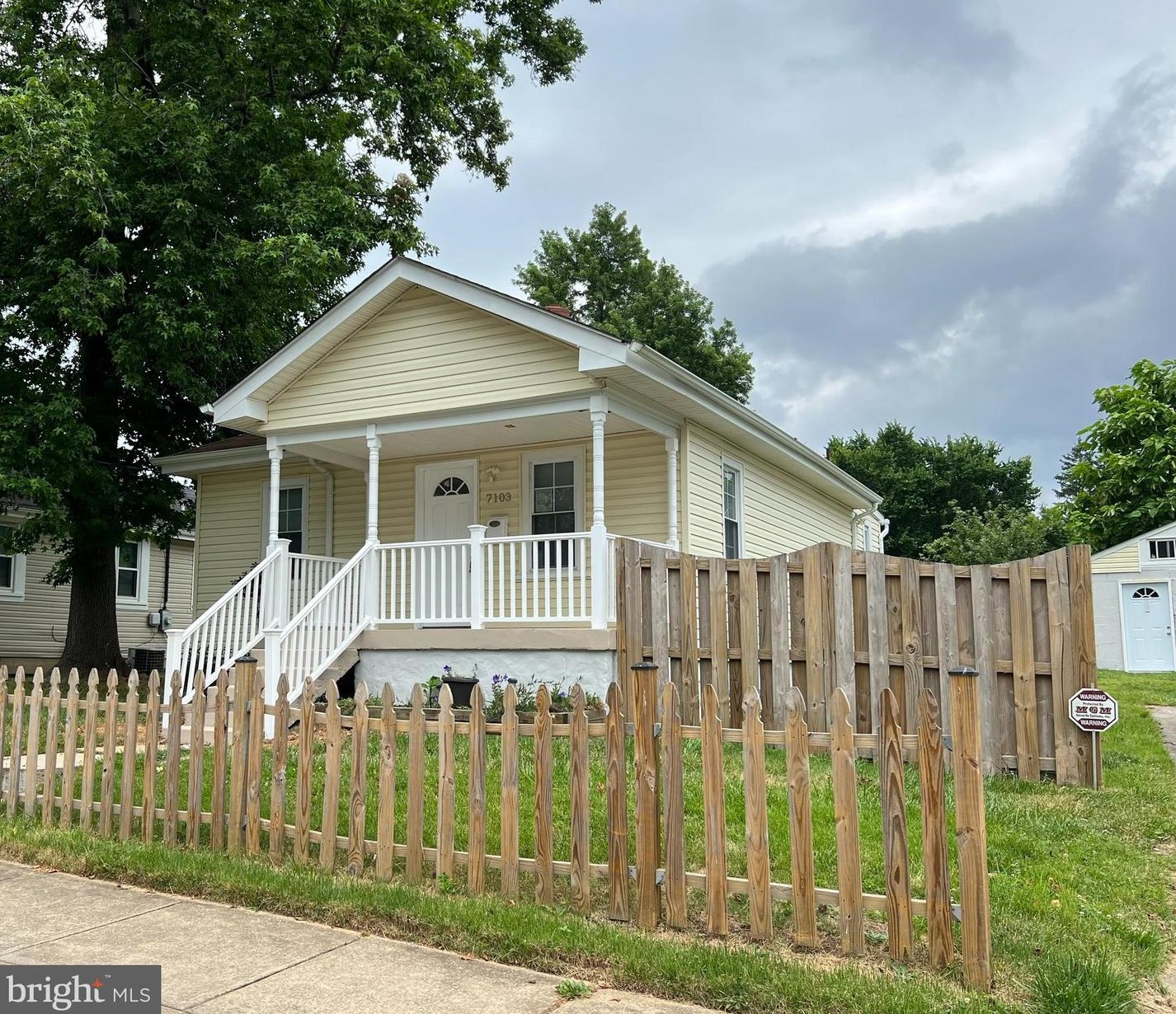 7103 Fresno St, Capitol Heights, MD 20743-1746