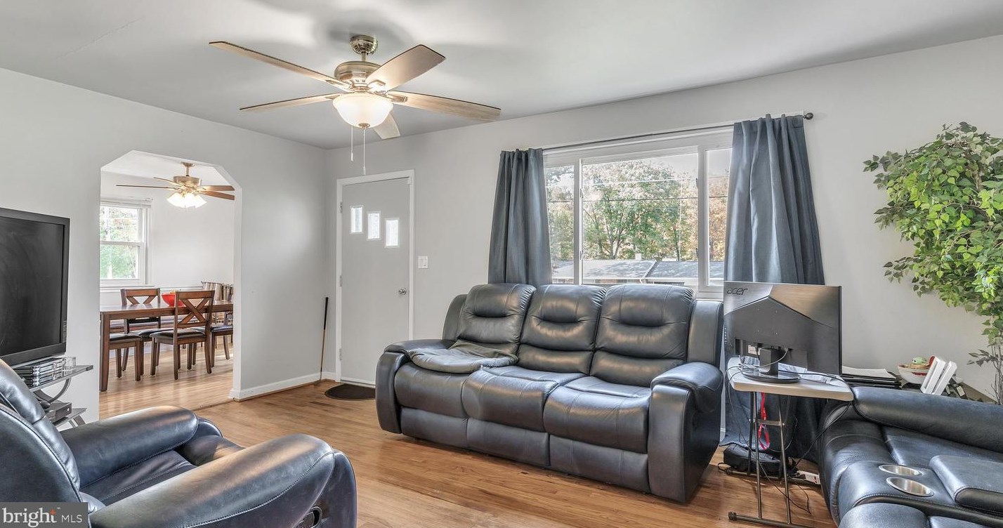 9103 Bank St, Brandywine, MD 20613-7784
