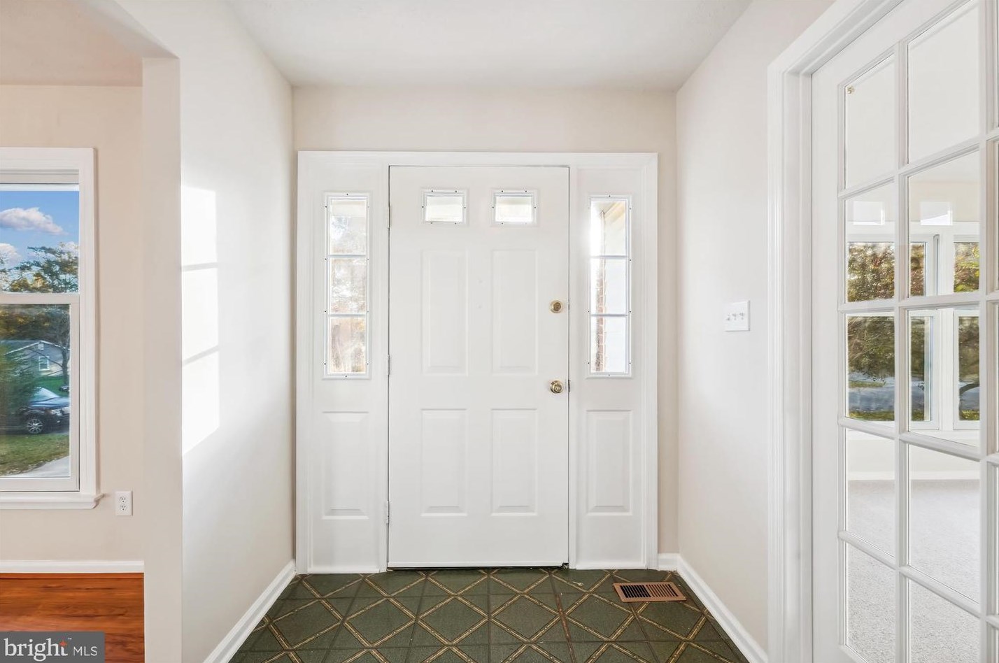 6600 Facchina Ln, Glenn Dale, MD 20769-9025