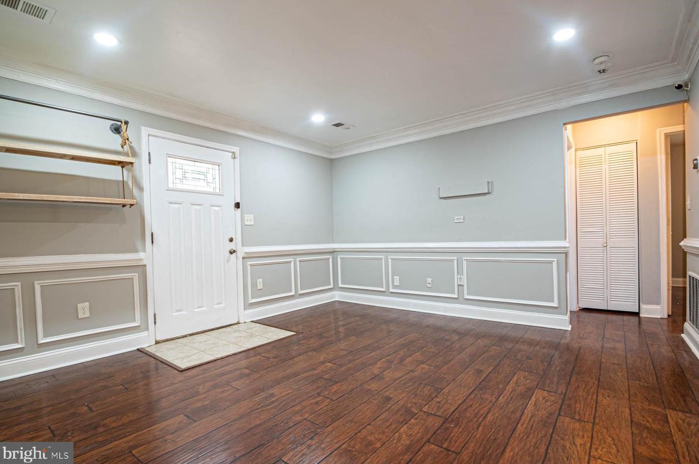 5031 Emo St, Capitol Heights MD  20743-2858 exterior