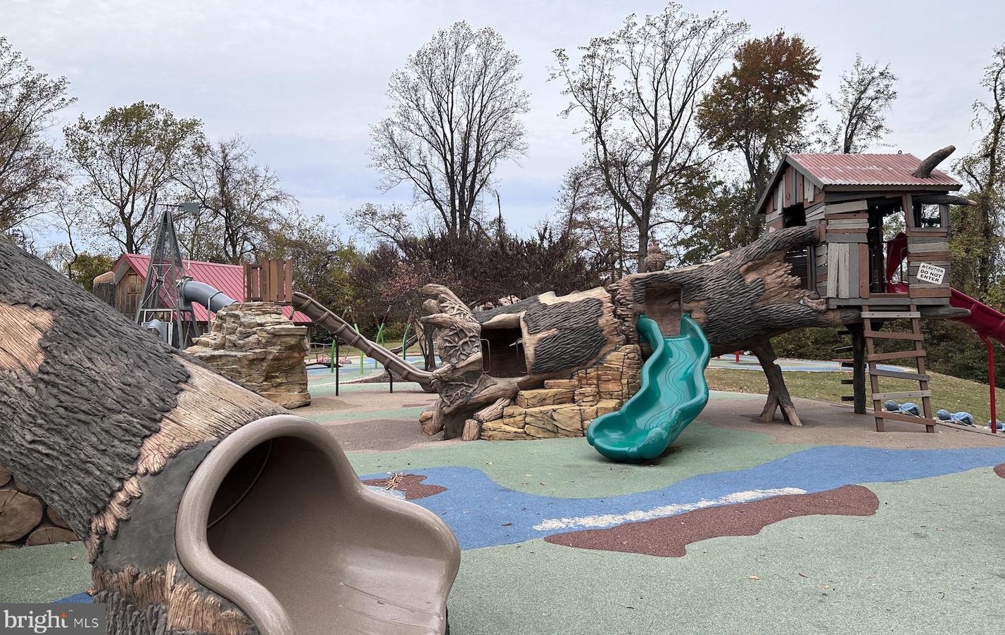 5031 Emo St, Capitol Heights MD  20743-2858 exterior