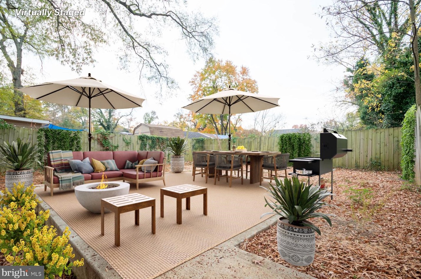 5031 Emo St, Capitol Heights MD  20743-2858 exterior