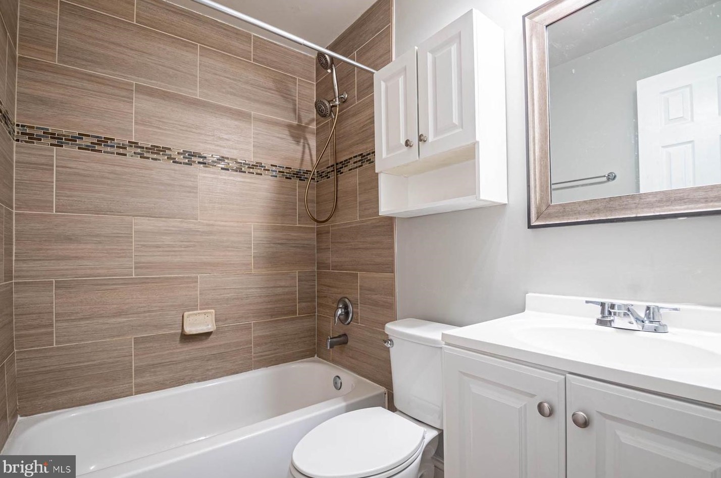 5031 Emo St, Capitol Heights MD  20743-2858 exterior