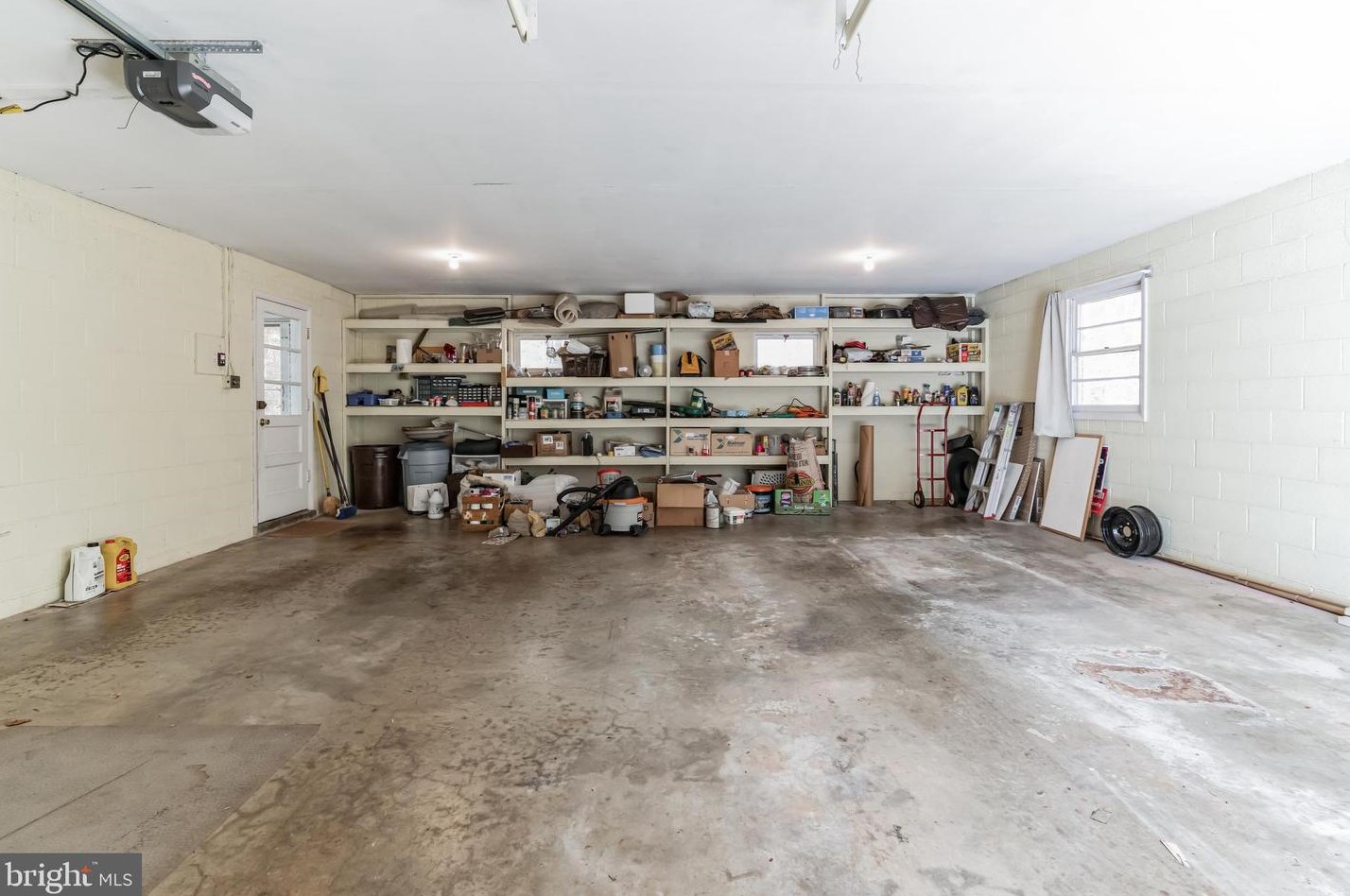 8006 Holly Ln, Clinton MD  20735-3129 exterior