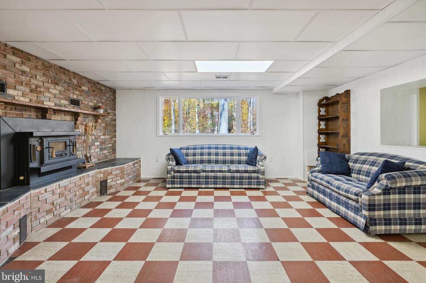 8006 Holly Ln, Clinton MD  20735-3129 exterior