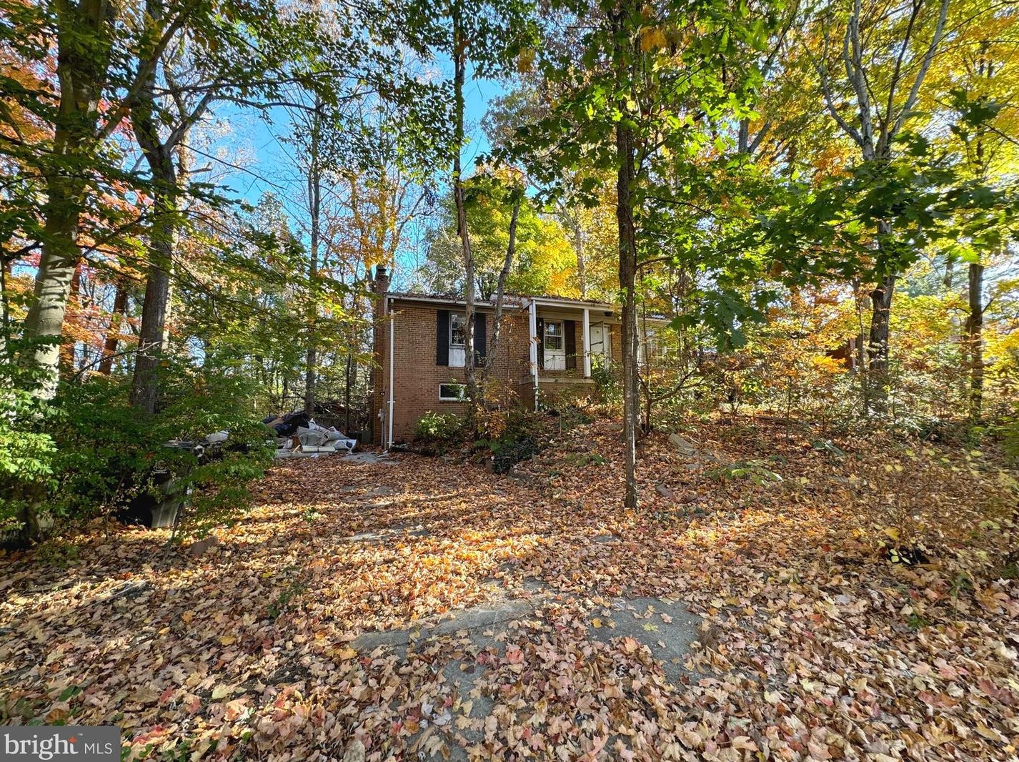 9014 Dixon Dr, Clinton, MD 20735