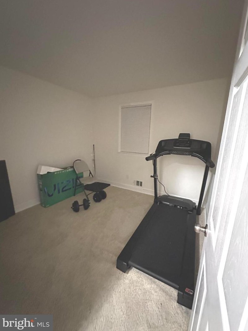 8501 Mimosa Ave, Clinton MD  20735-2644 exterior