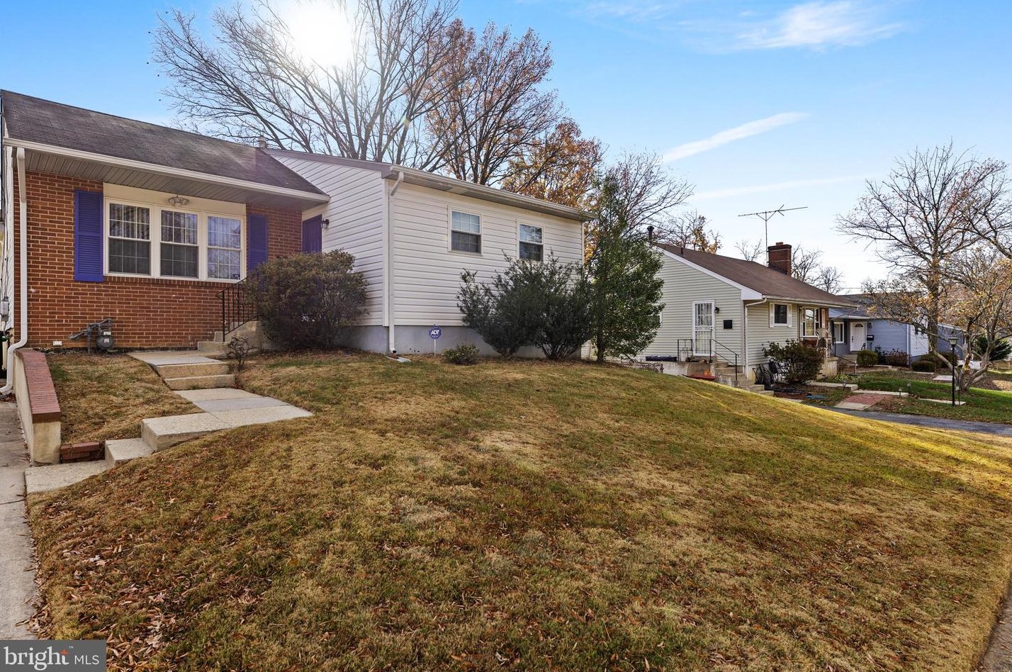 5822 Galloway Dr, Oxon Hill, MD 20745