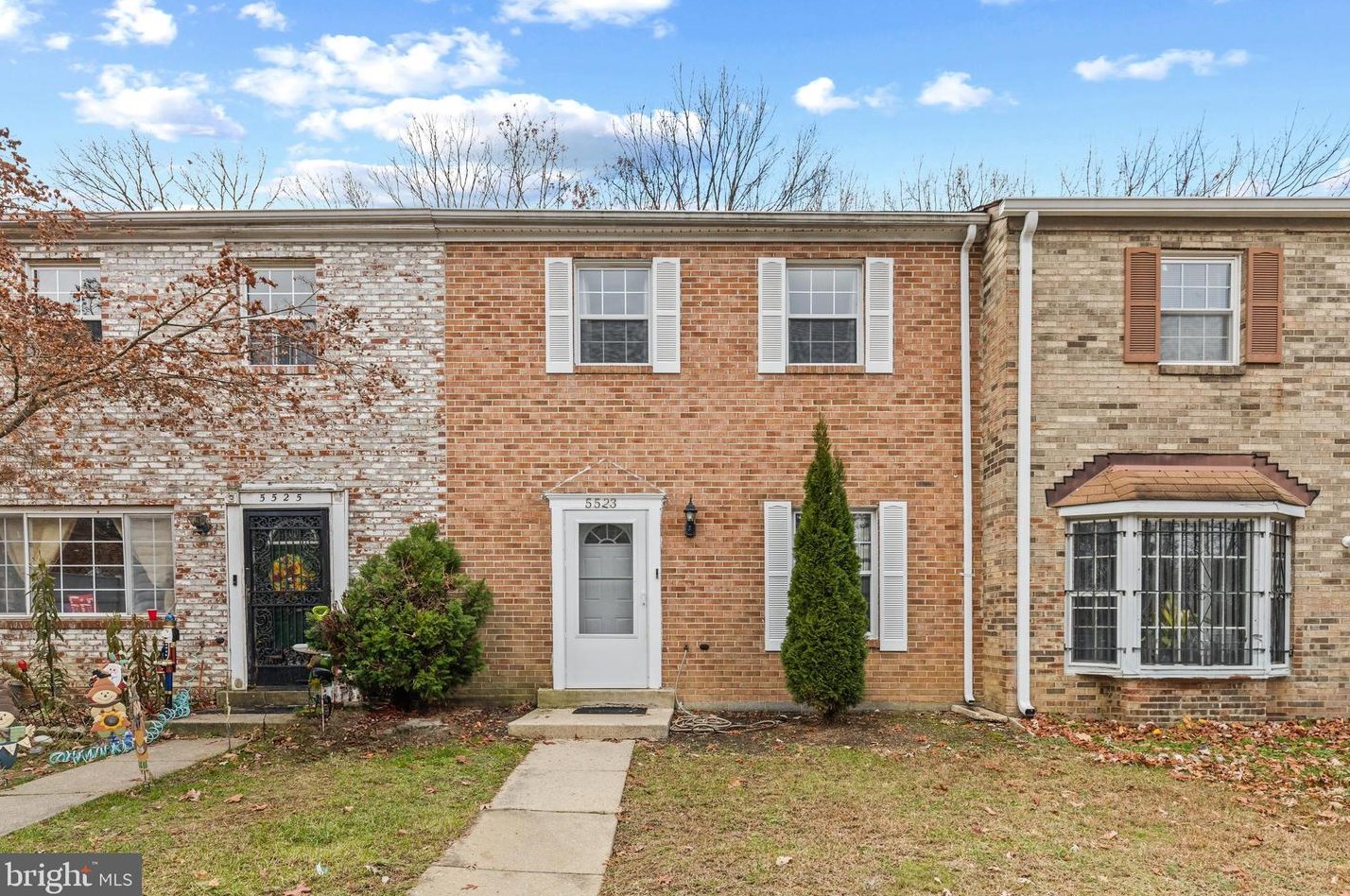 5523 Rollins Ln, Capitol Heights, MD 20743-5501