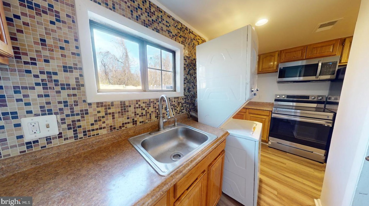 837 Eastern Ave, Capitol Heights MD  20743-1322 exterior