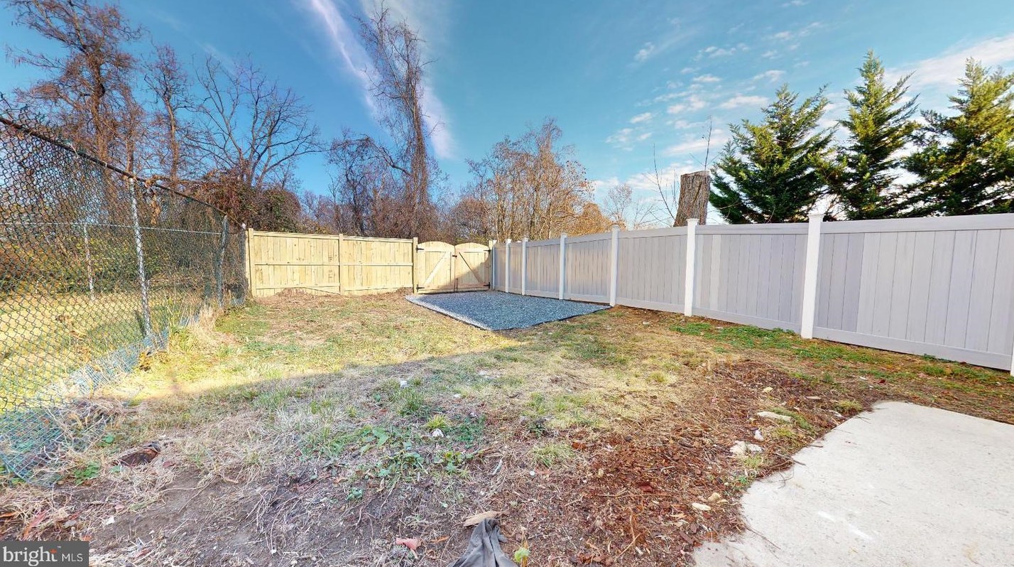 837 Eastern Ave, Capitol Heights MD  20743-1322 exterior