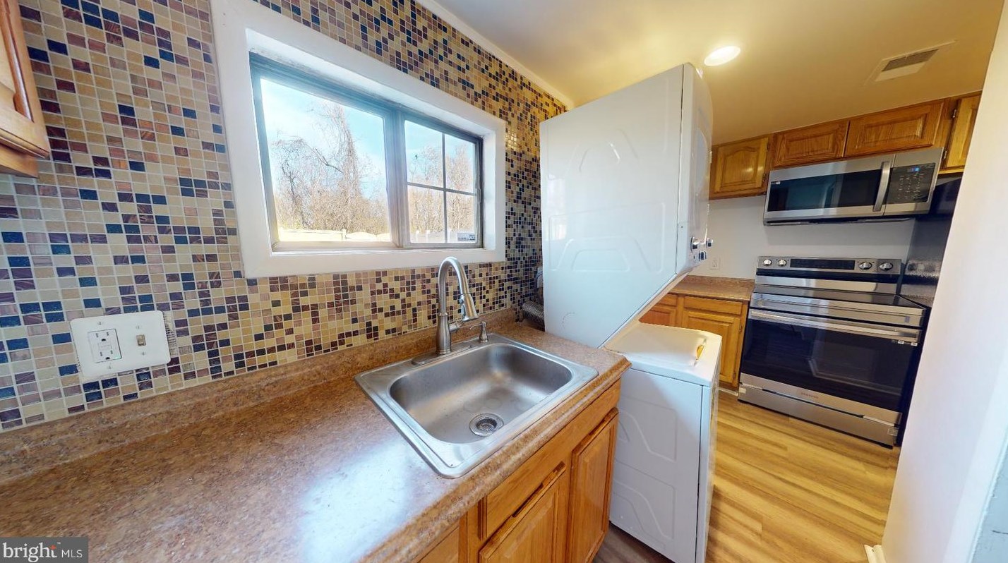 837 Eastern Ave, Capitol Heights MD  20743-1322 exterior