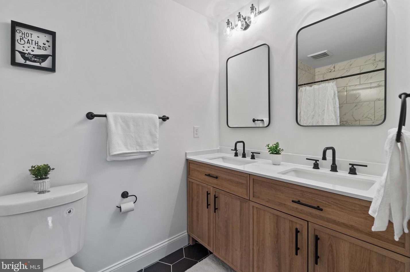 4222 Vine St, Capitol Heights MD 20743-5834 exterior