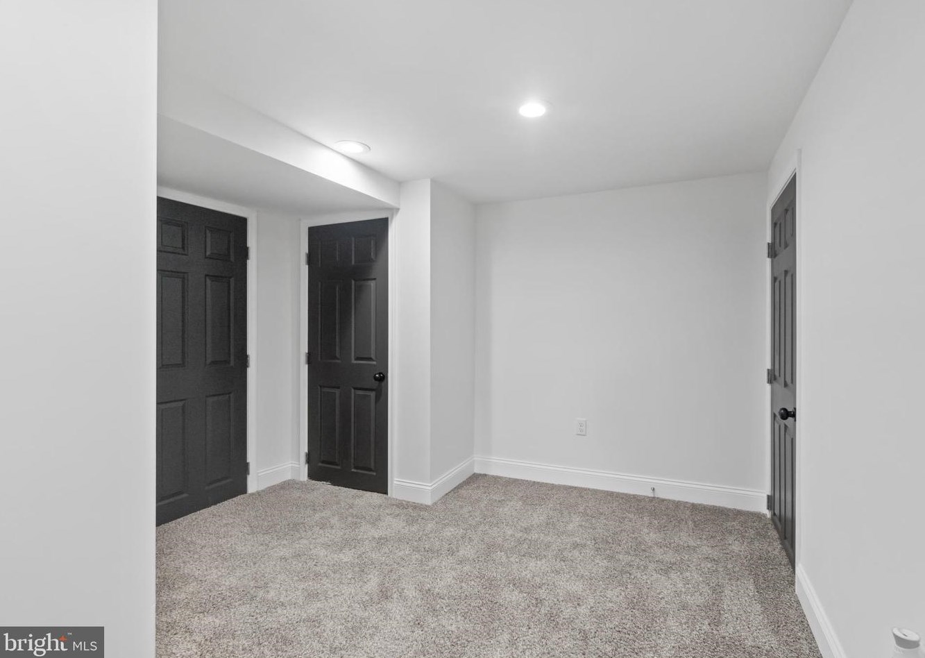 4222 Vine St, Capitol Heights MD 20743-5834 exterior