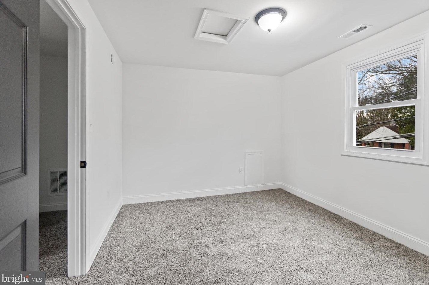 4222 Vine St, Capitol Heights MD 20743-5834 exterior