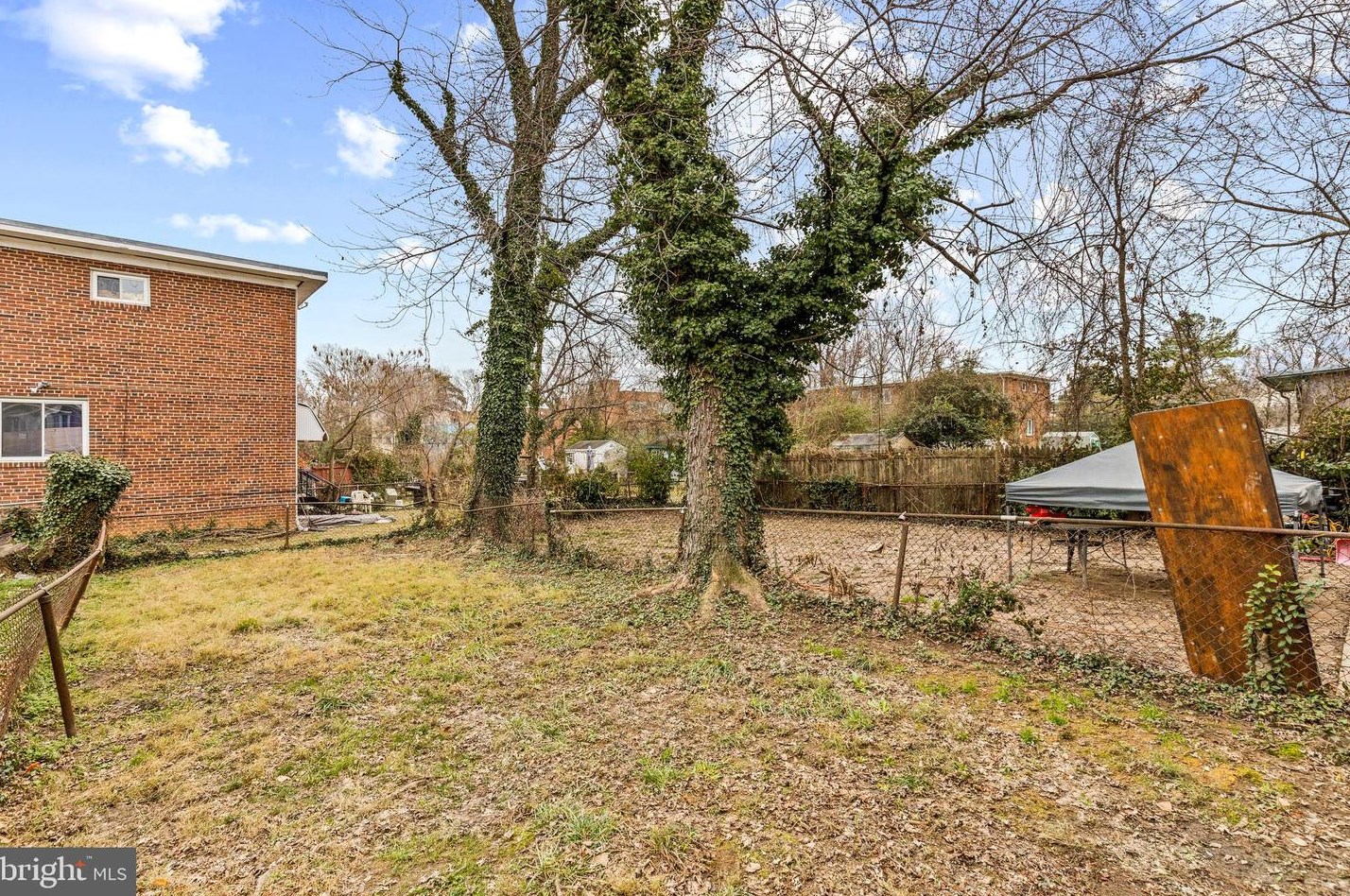5206 Deal Dr, Oxon Hill MD  20745-2736 exterior