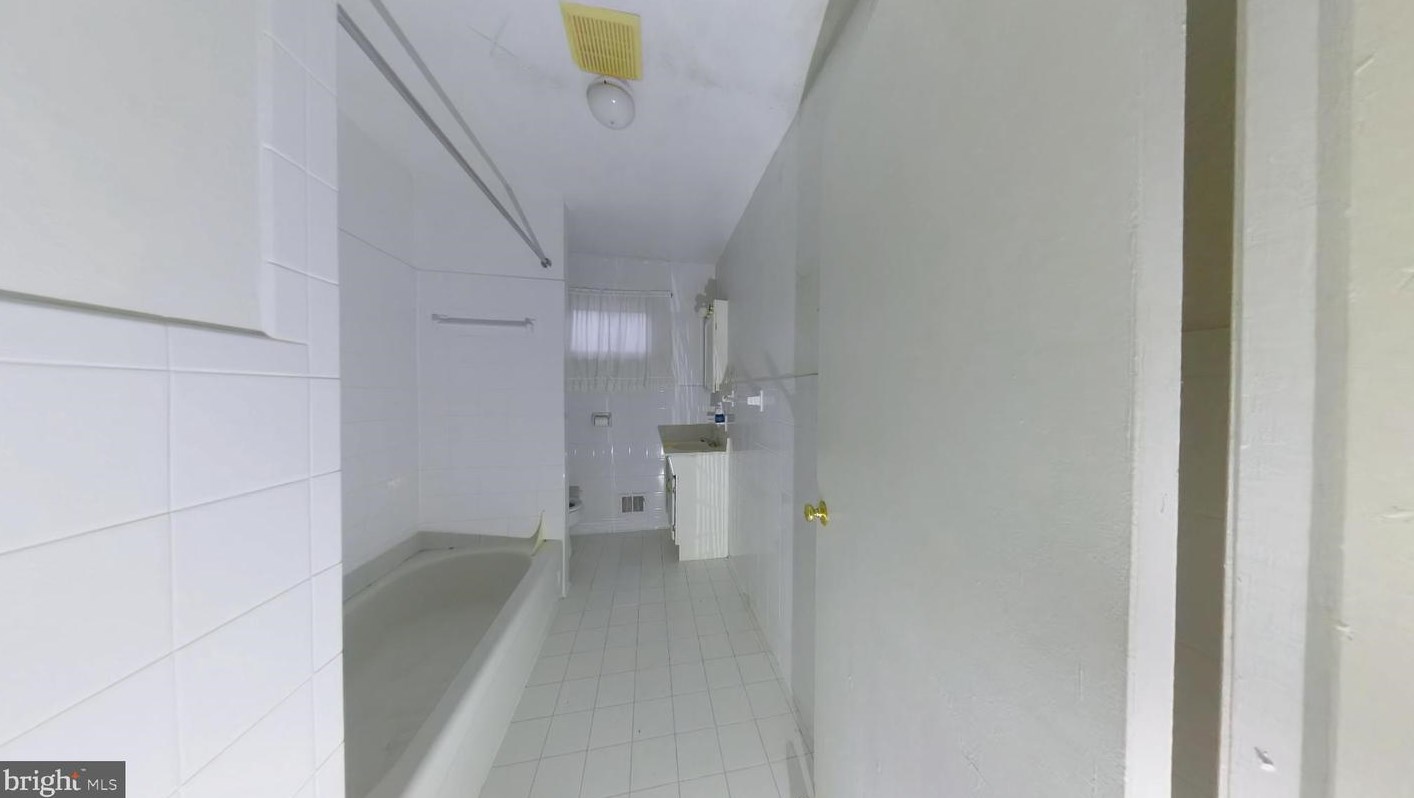 6707 Central Ave, Capitol Heights MD  20743-2554 exterior