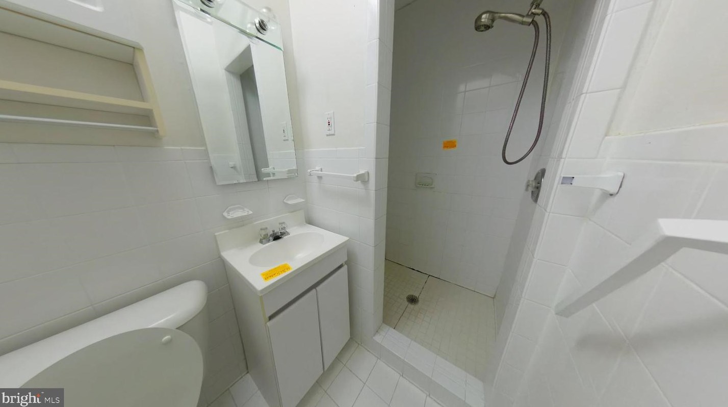 6707 Central Ave, Capitol Heights MD  20743-2554 exterior