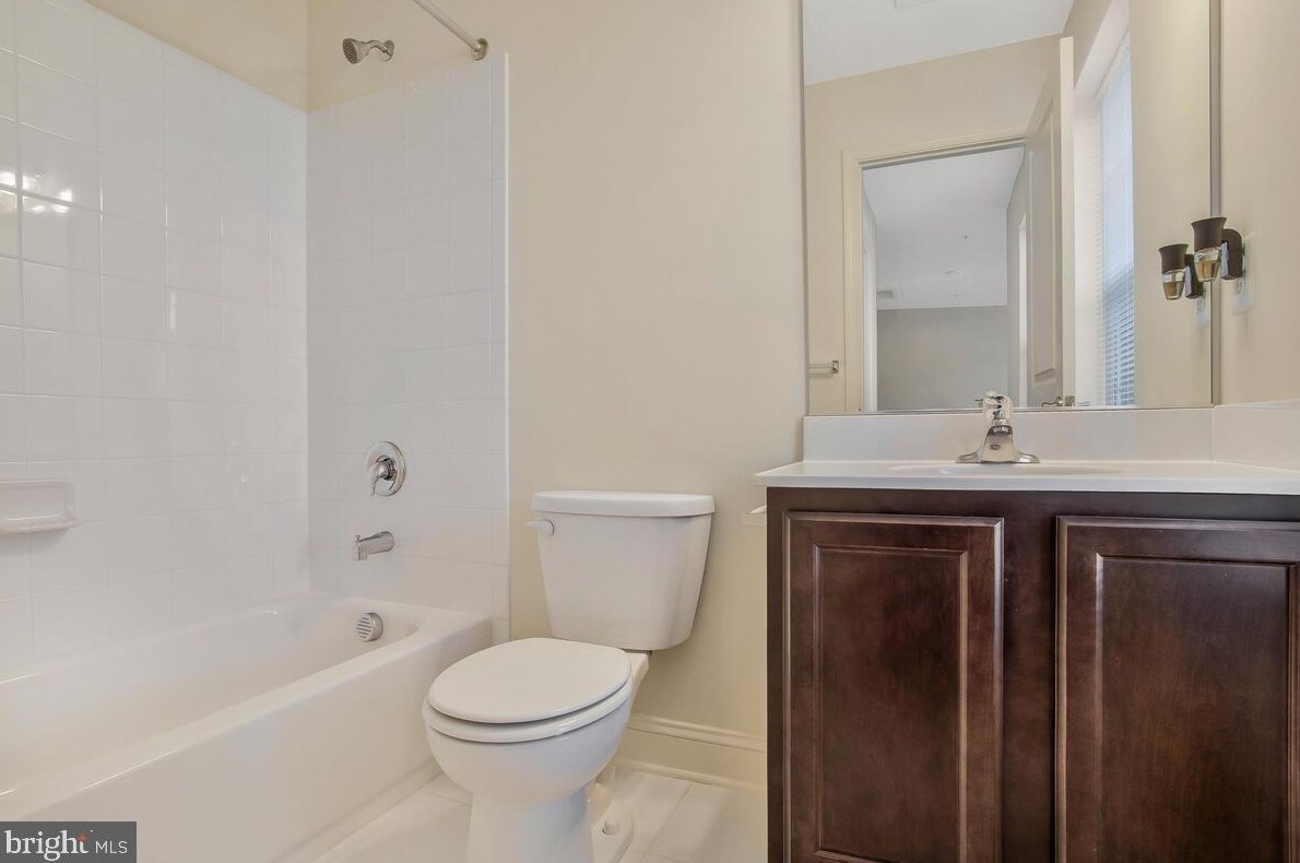 8626 Kittama Dr, Clinton MD  20735-3178 exterior