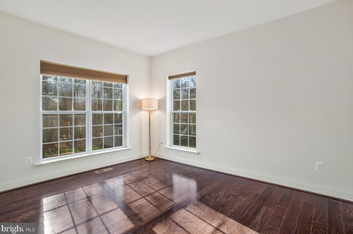 8626 Kittama Dr, Clinton MD  20735-3178 exterior