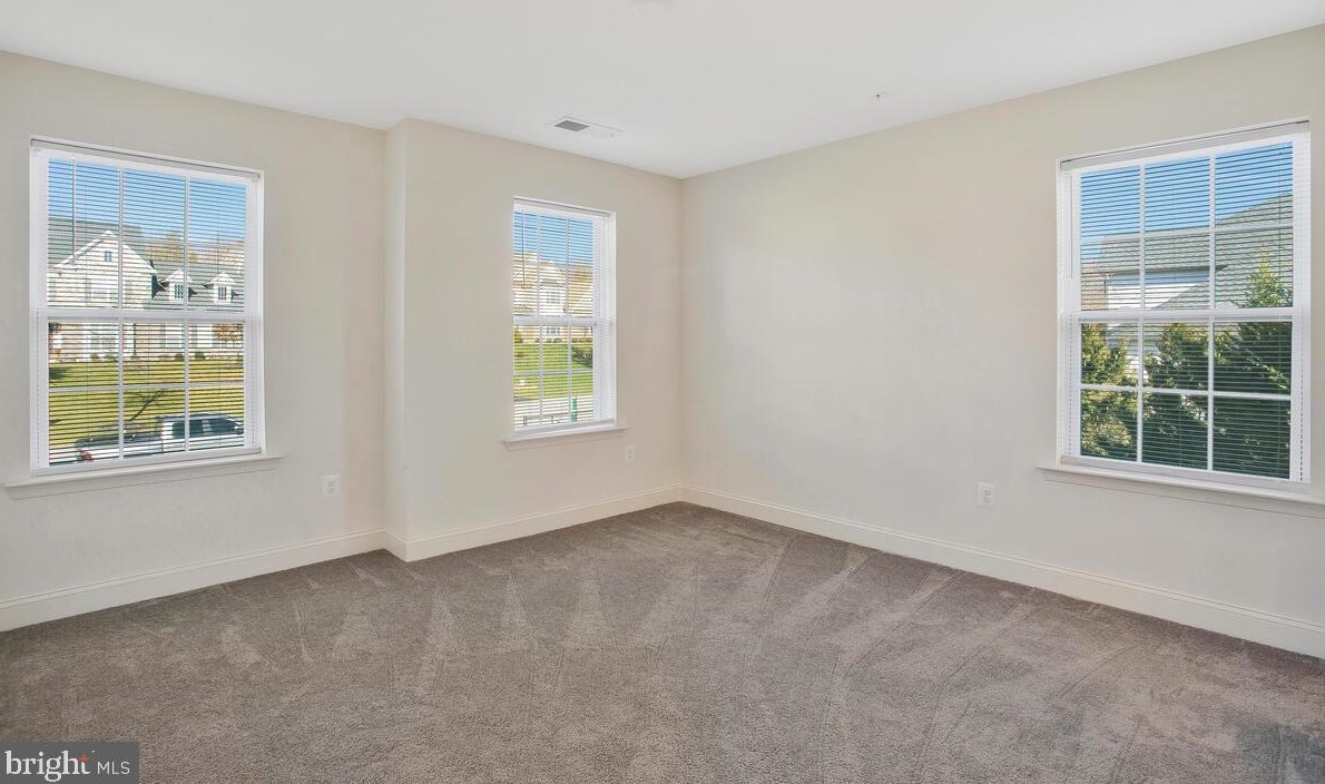 8626 Kittama Dr, Clinton MD  20735-3178 exterior