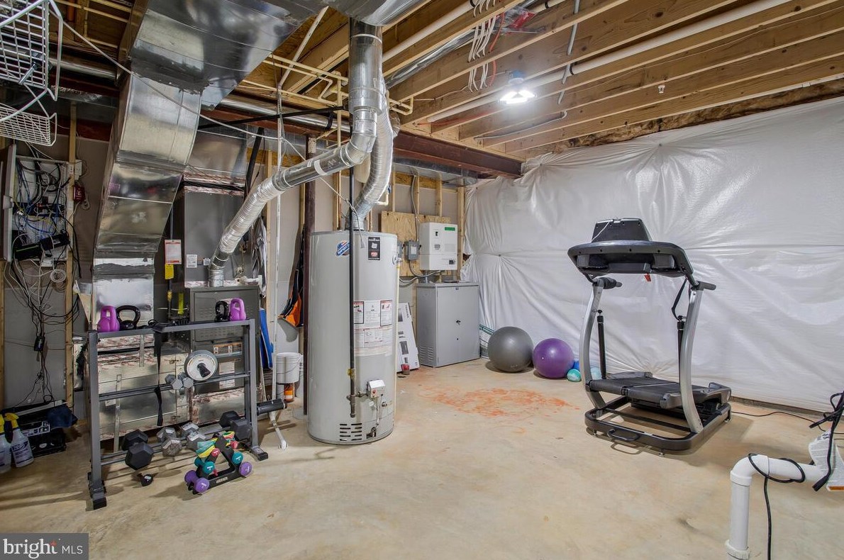 8626 Kittama Dr, Clinton MD  20735-3178 exterior