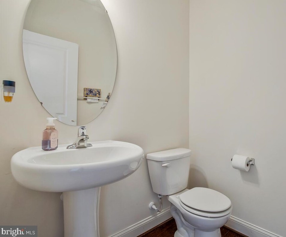 8626 Kittama Dr, Clinton MD  20735-3178 exterior