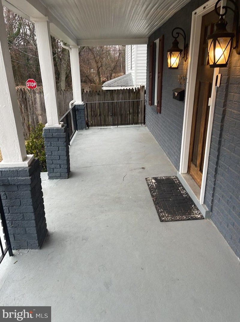 4812 Emo St, Capitol Heights MD  20743-2866 exterior