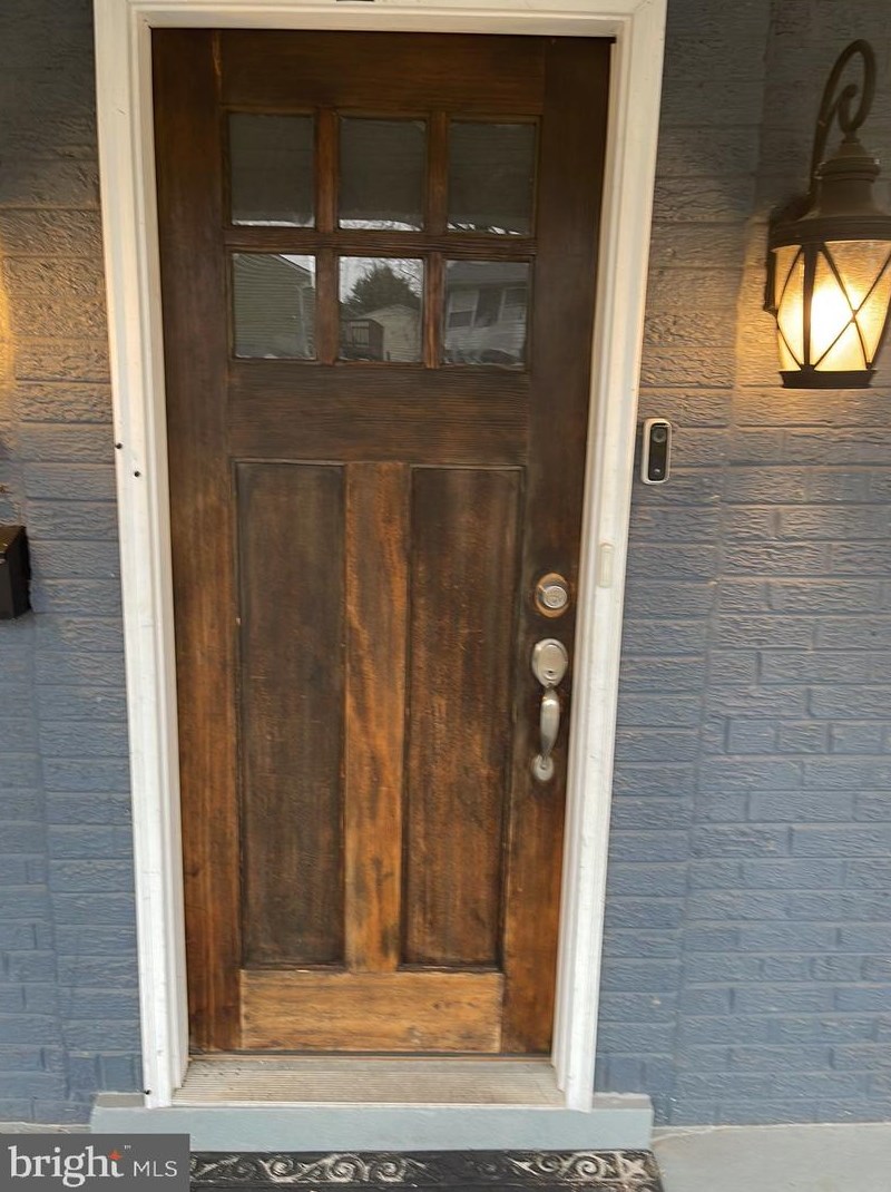 4812 Emo St, Capitol Heights MD  20743-2866 exterior