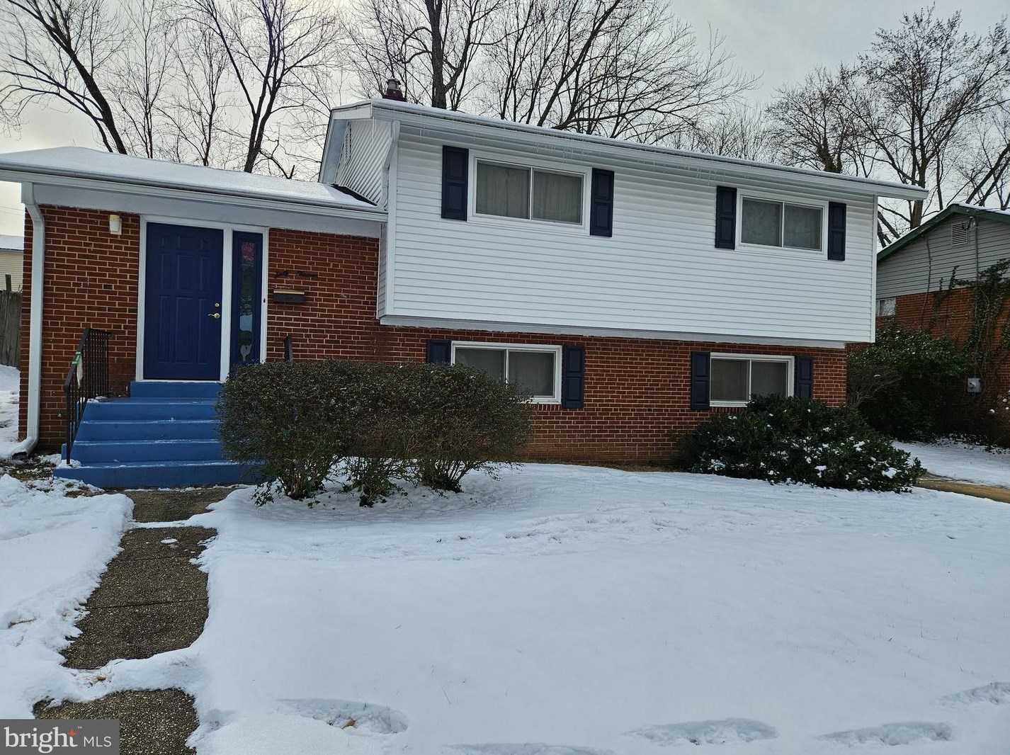 6013 Elmendorf Dr, Suitland, MD 20746