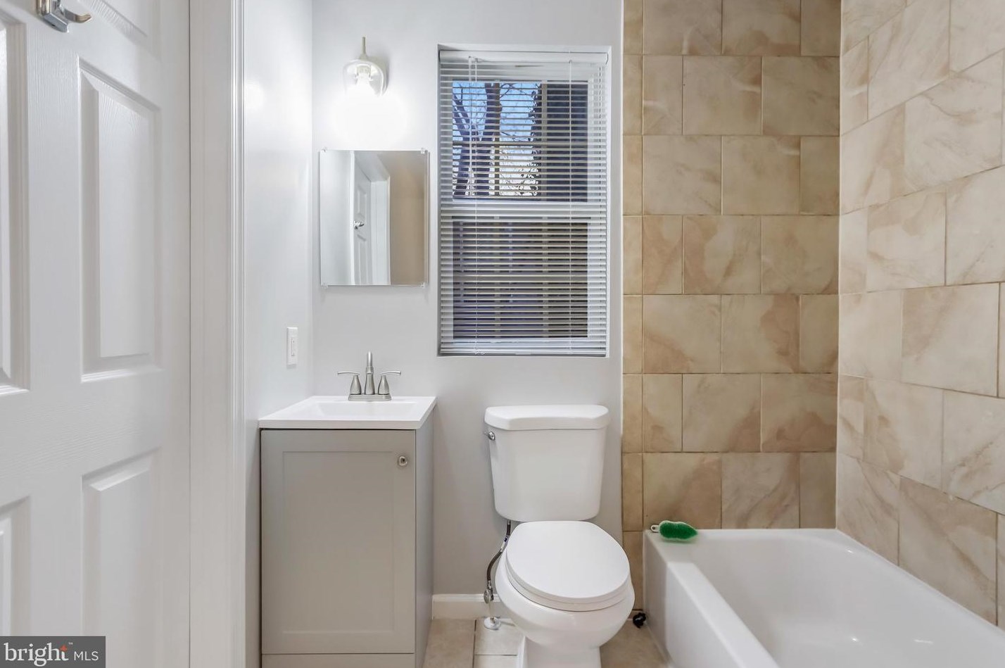 6218 L St, Capitol Heights MD  20743-6425 exterior