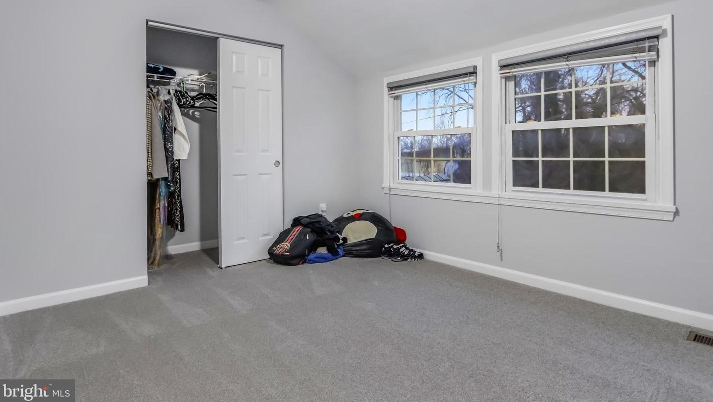 6218 L St, Capitol Heights MD  20743-6425 exterior