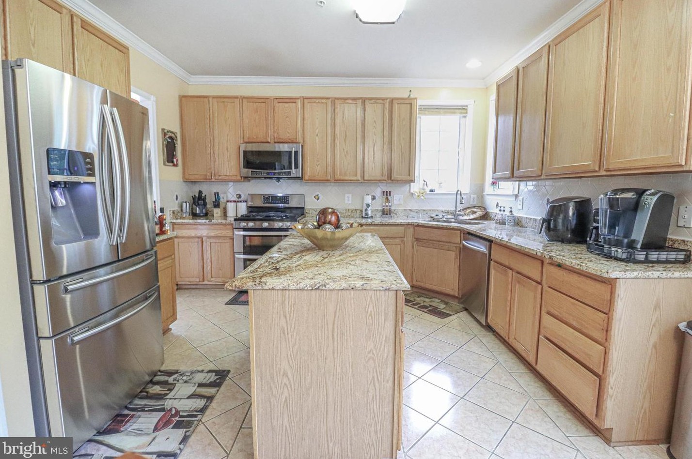 8910 Fox Park Rd, Clinton MD  20735-6112 exterior