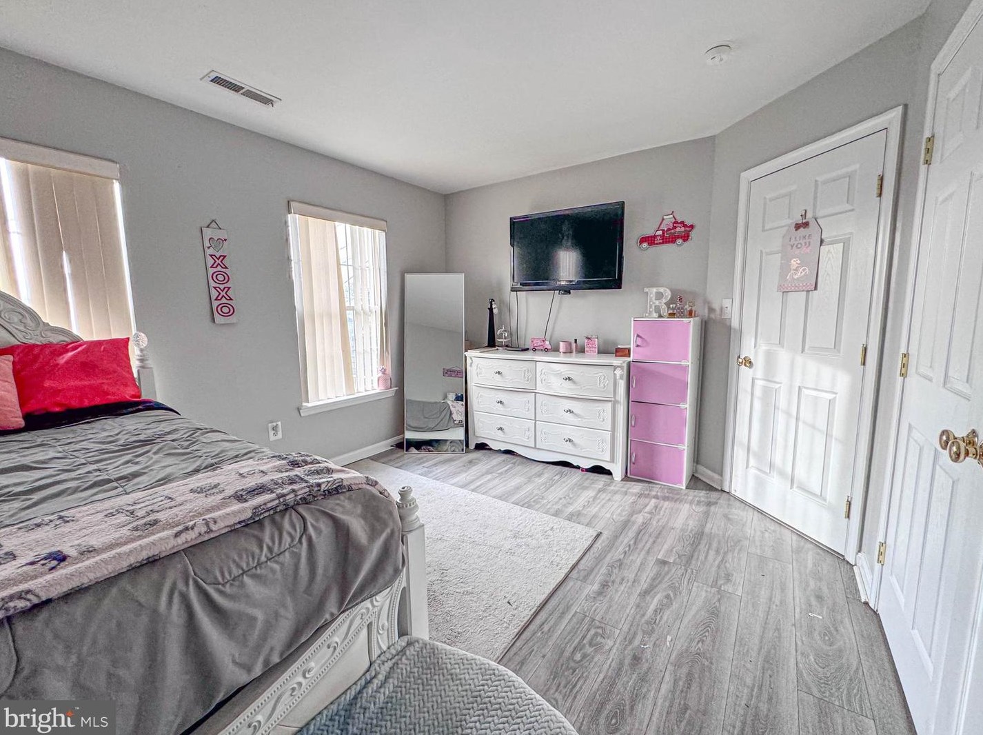 8910 Fox Park Rd, Clinton MD  20735-6112 exterior