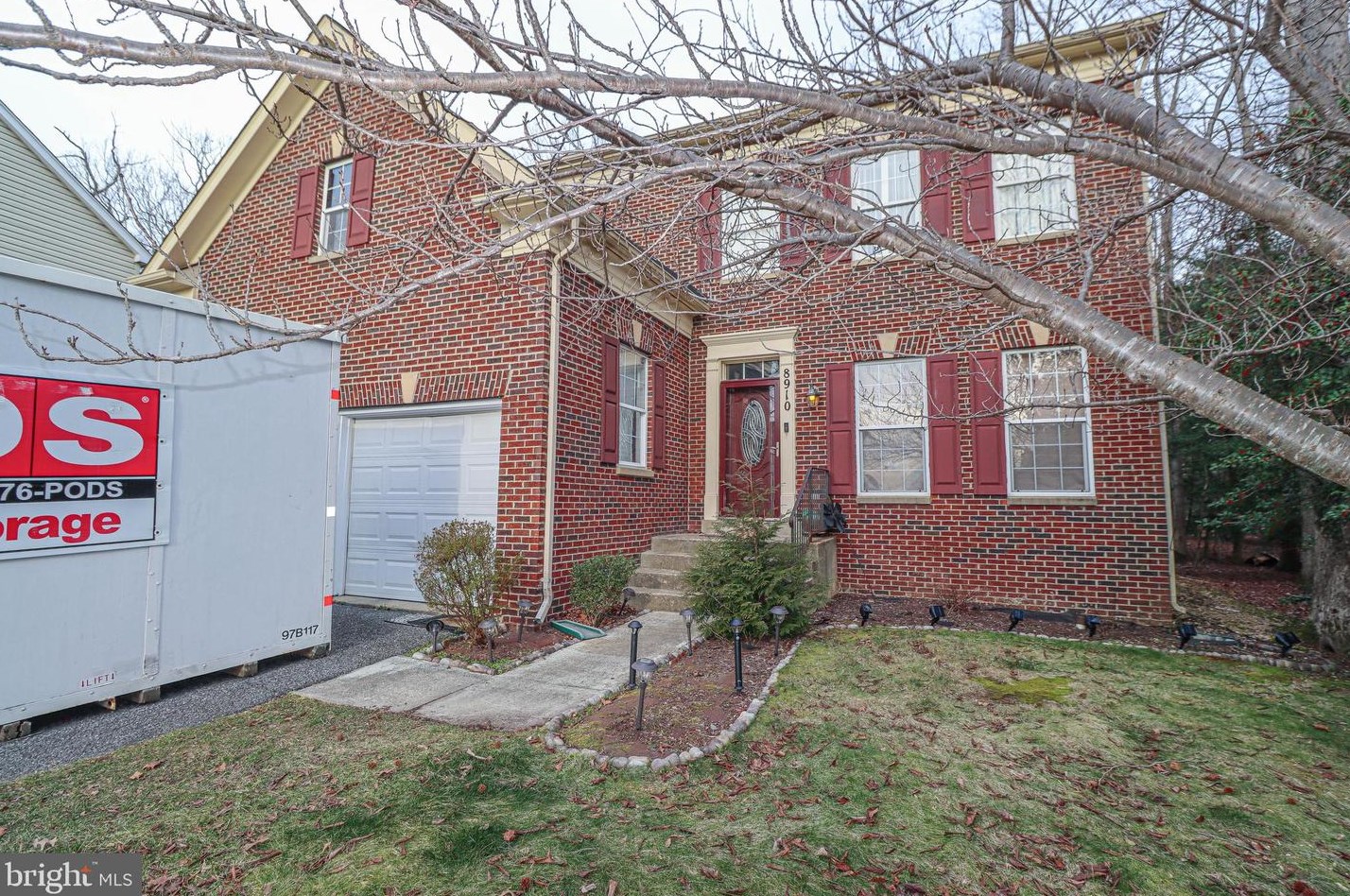 8910 Fox Park Rd, Clinton MD  20735-6112 exterior