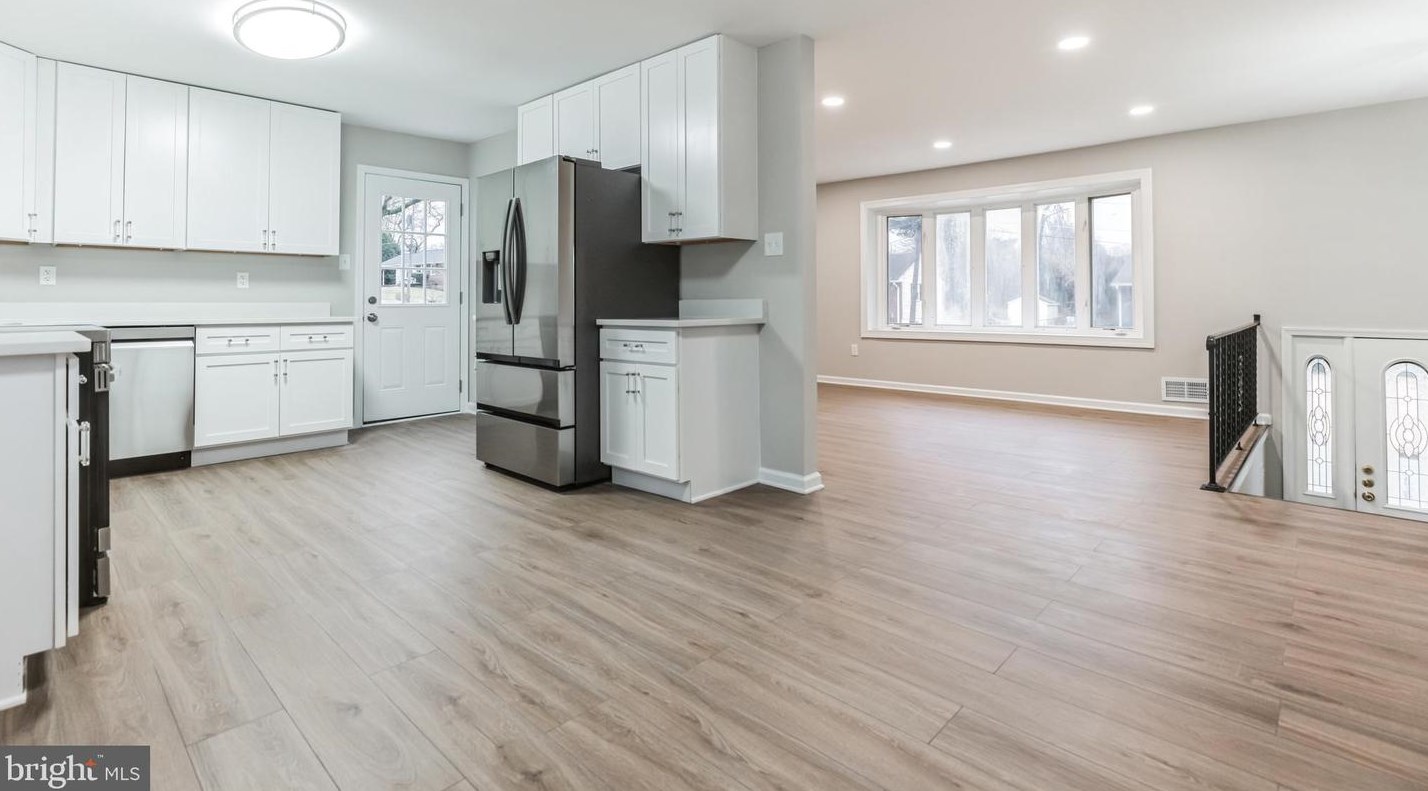 904 Applewood St, Capitol Heights MD  20743-4717 exterior