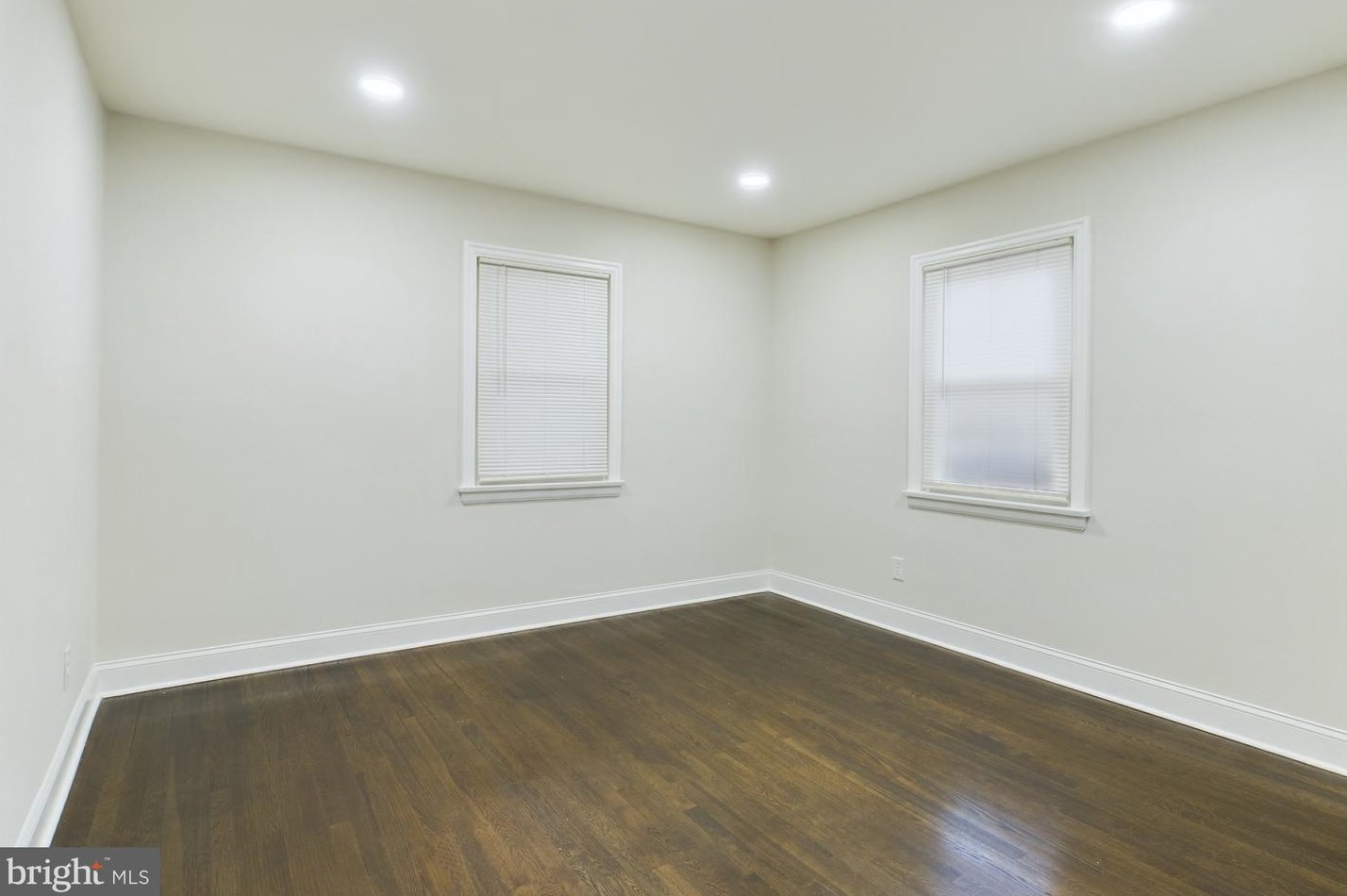 607 64th Ave, Capitol Heights MD  20743-1704 exterior