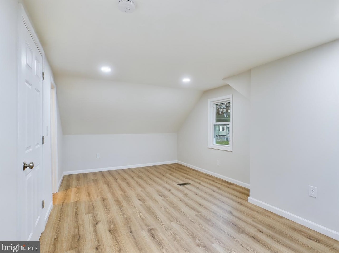 607 64th Ave, Capitol Heights MD  20743-1704 exterior