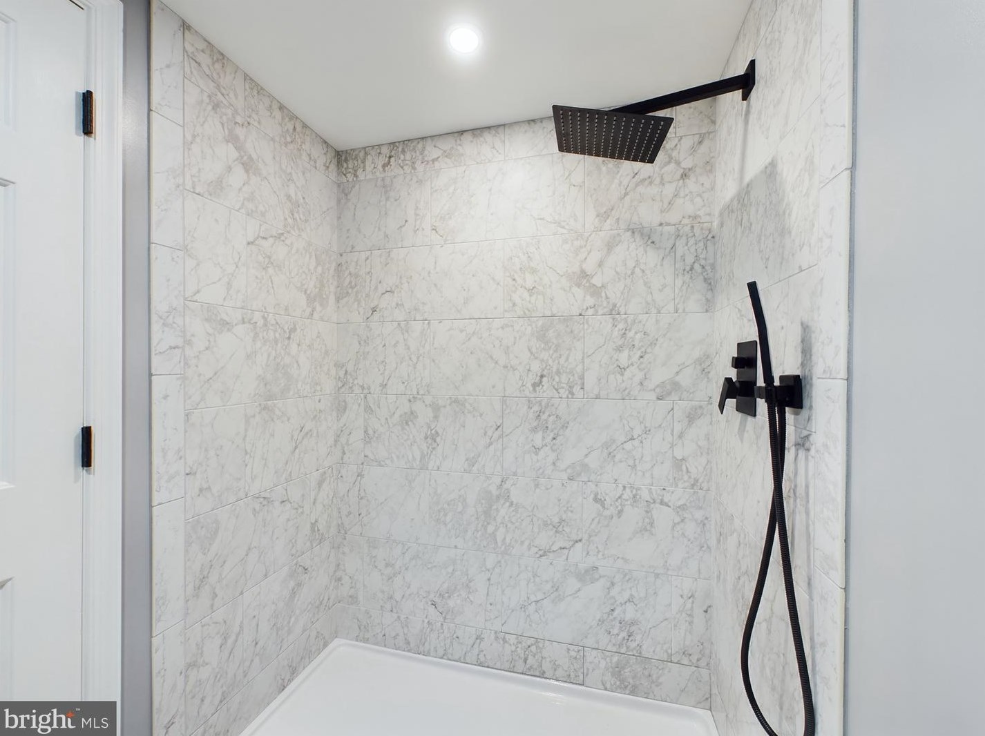 607 64th Ave, Capitol Heights MD  20743-1704 exterior