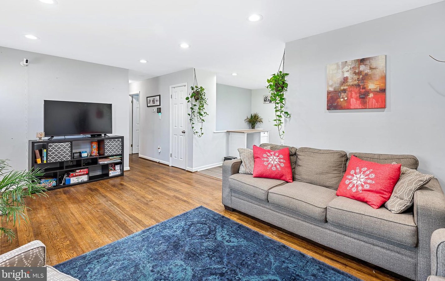 6801 Drylog St, Capitol Heights MD  20743-2401 exterior