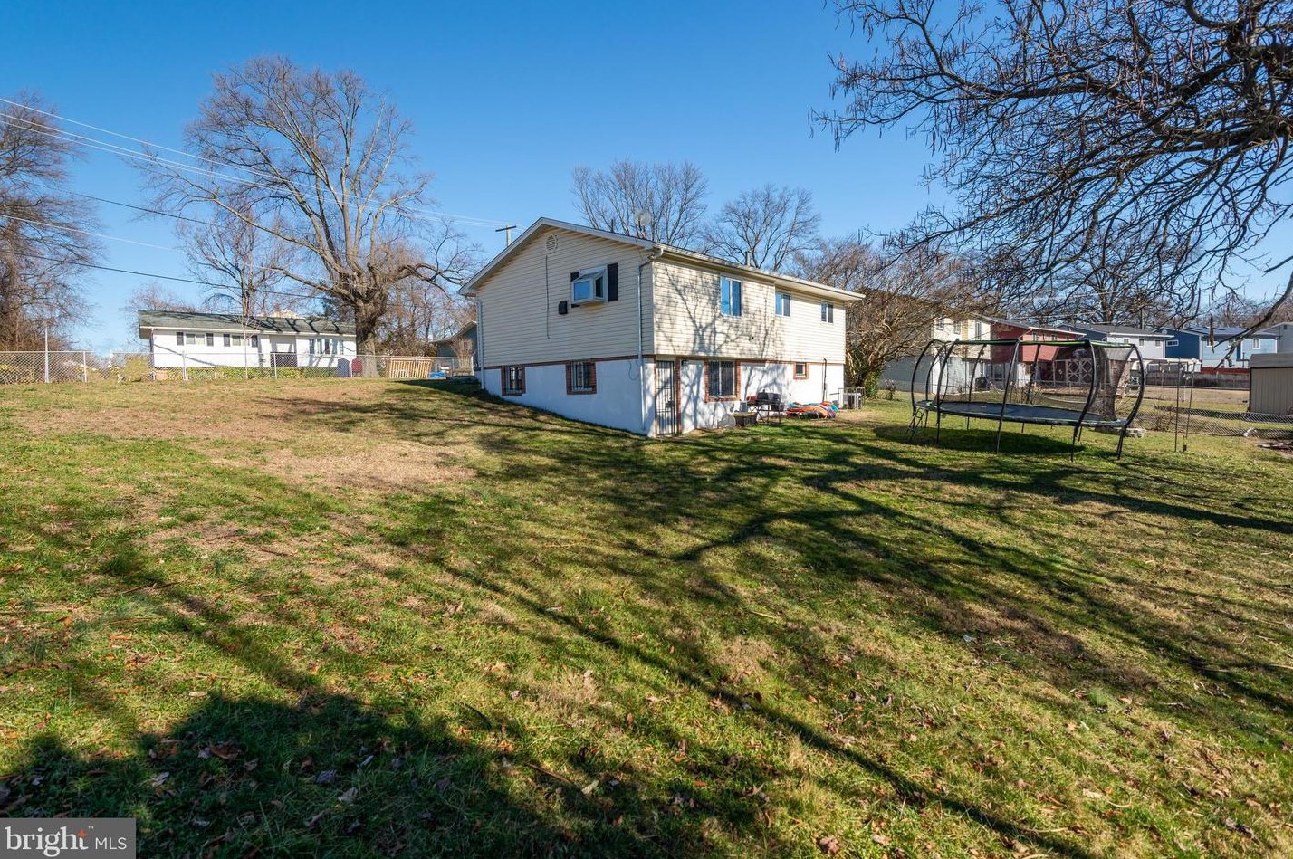 6801 Drylog St, Capitol Heights MD  20743-2401 exterior