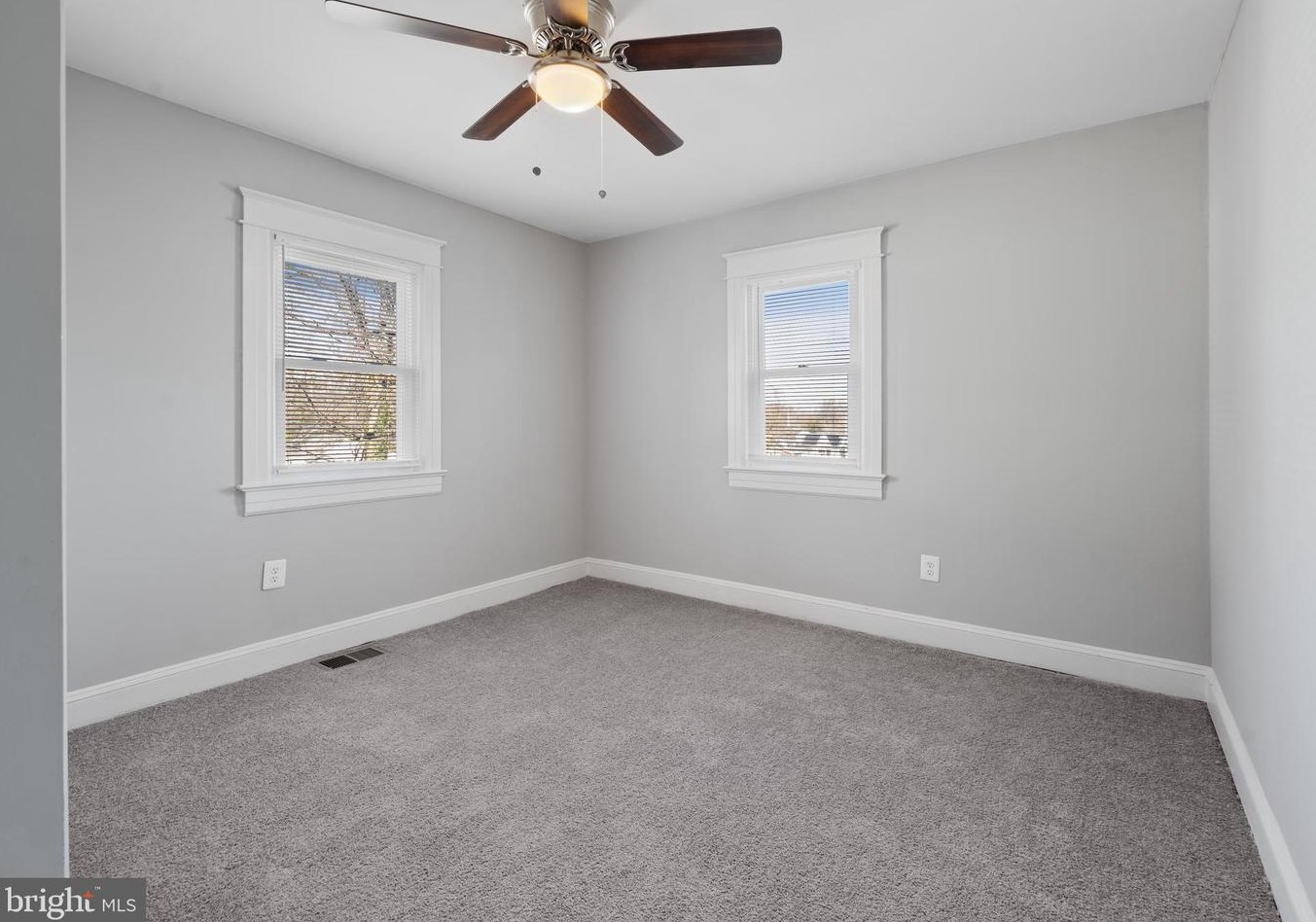 4906 Gunther St, Capitol Heights MD  20743-4023 exterior