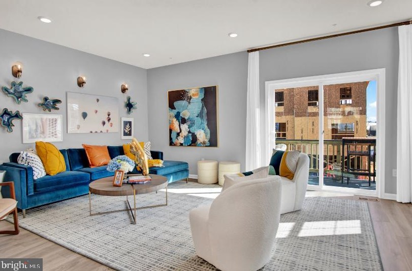 8815 Mimosa Ave, Clinton MD  20735-2648 exterior