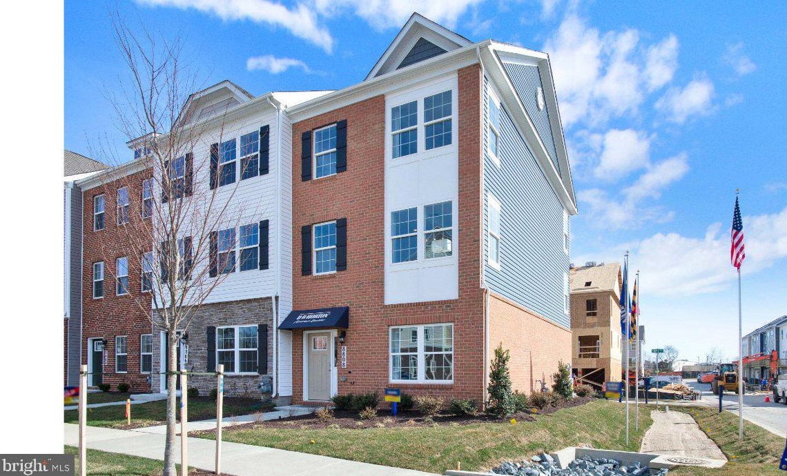 8817 Mimosa Ave, Clinton, MD 20735-2648