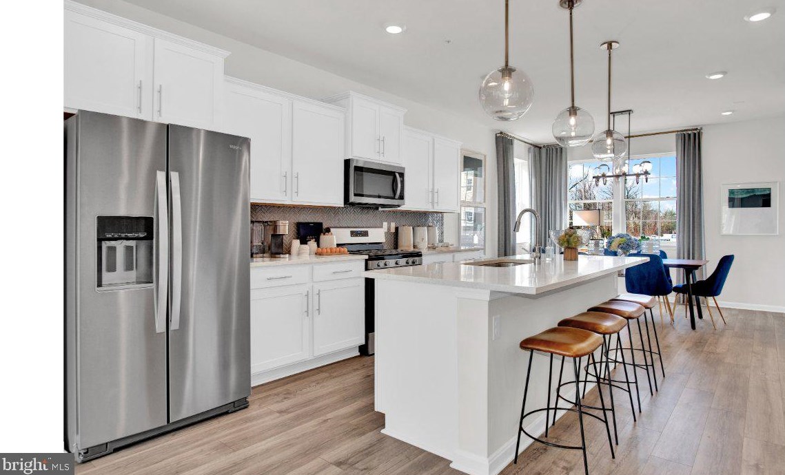 8825 Mimosa Ave, Clinton MD  20735-2648 exterior