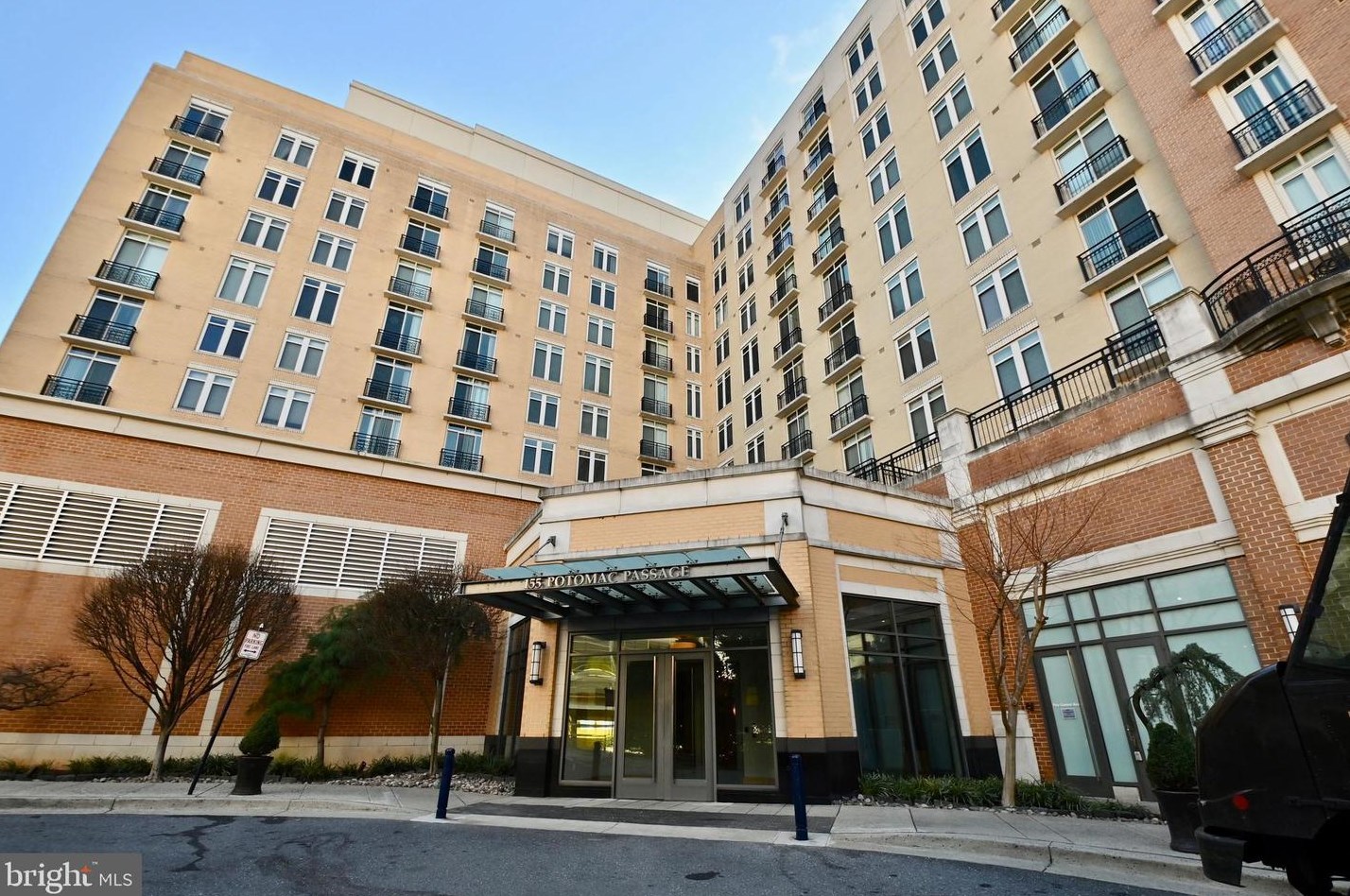 155 Potomac #ph10, Oxon Hill, MD 20745